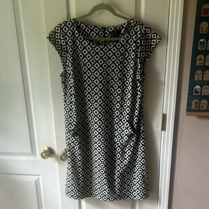 L21 R&K Geometric Black and White Dress